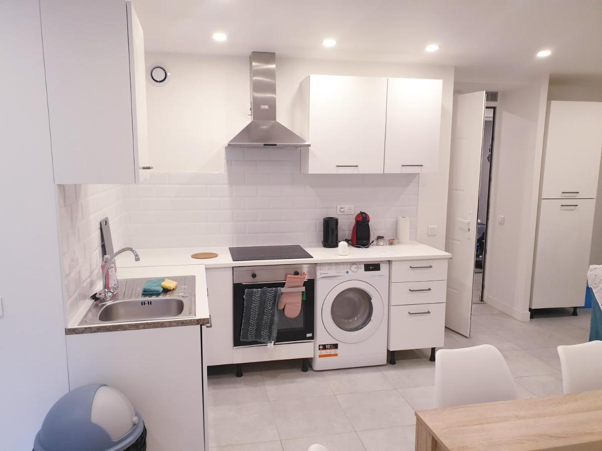 Appartements Renove 2023 Proche Aeroport 5Min, Gare Sncf 2 Min, Tramway Au Pied De L'Immeuble , Parking Possible, Renovated Apartments 2023 Near The Airport 5 Min, Train Station 2 Min, Tram Next To The Building 1 Min, Parking Possible Nice Dış mekan fotoğraf