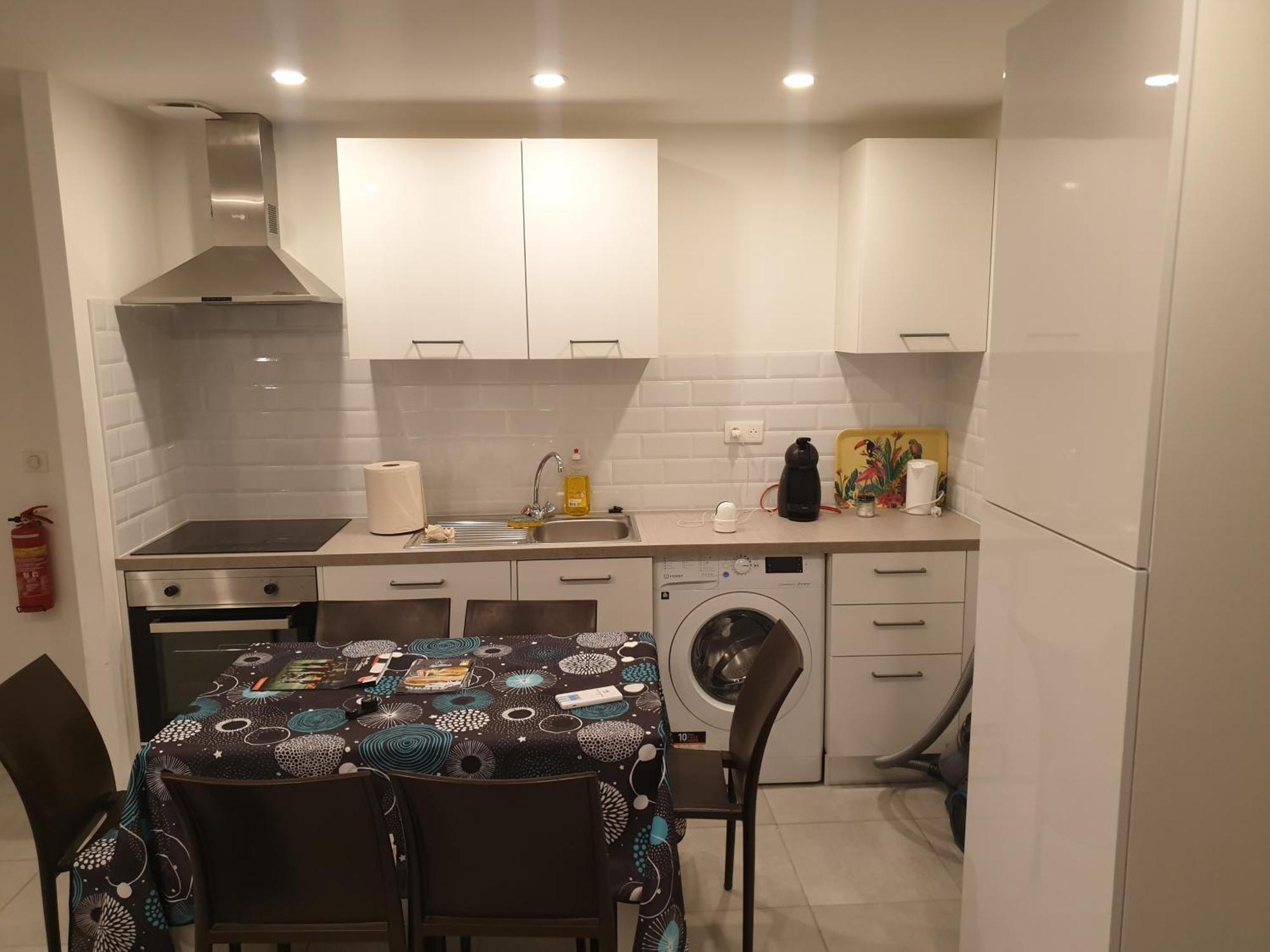 Appartements Renove 2023 Proche Aeroport 5Min, Gare Sncf 2 Min, Tramway Au Pied De L'Immeuble , Parking Possible, Renovated Apartments 2023 Near The Airport 5 Min, Train Station 2 Min, Tram Next To The Building 1 Min, Parking Possible Nice Dış mekan fotoğraf