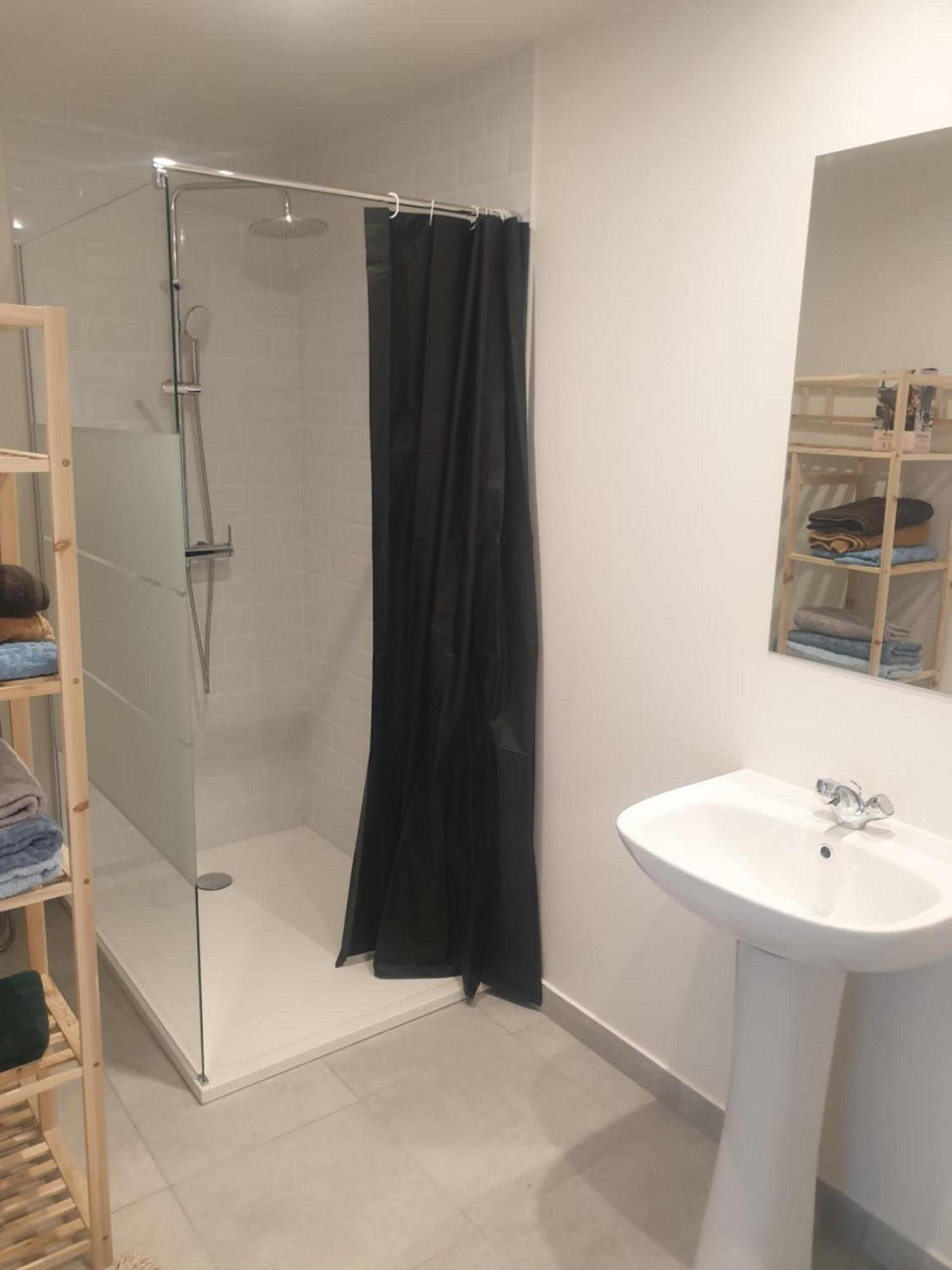 Appartements Renove 2023 Proche Aeroport 5Min, Gare Sncf 2 Min, Tramway Au Pied De L'Immeuble , Parking Possible, Renovated Apartments 2023 Near The Airport 5 Min, Train Station 2 Min, Tram Next To The Building 1 Min, Parking Possible Nice Oda fotoğraf